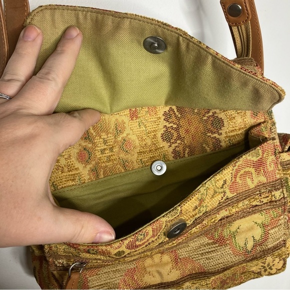 Vintage Fossil tapestry crossbody bag medium size 9.5” x 9.75” x 3” - Picture 3 of 14